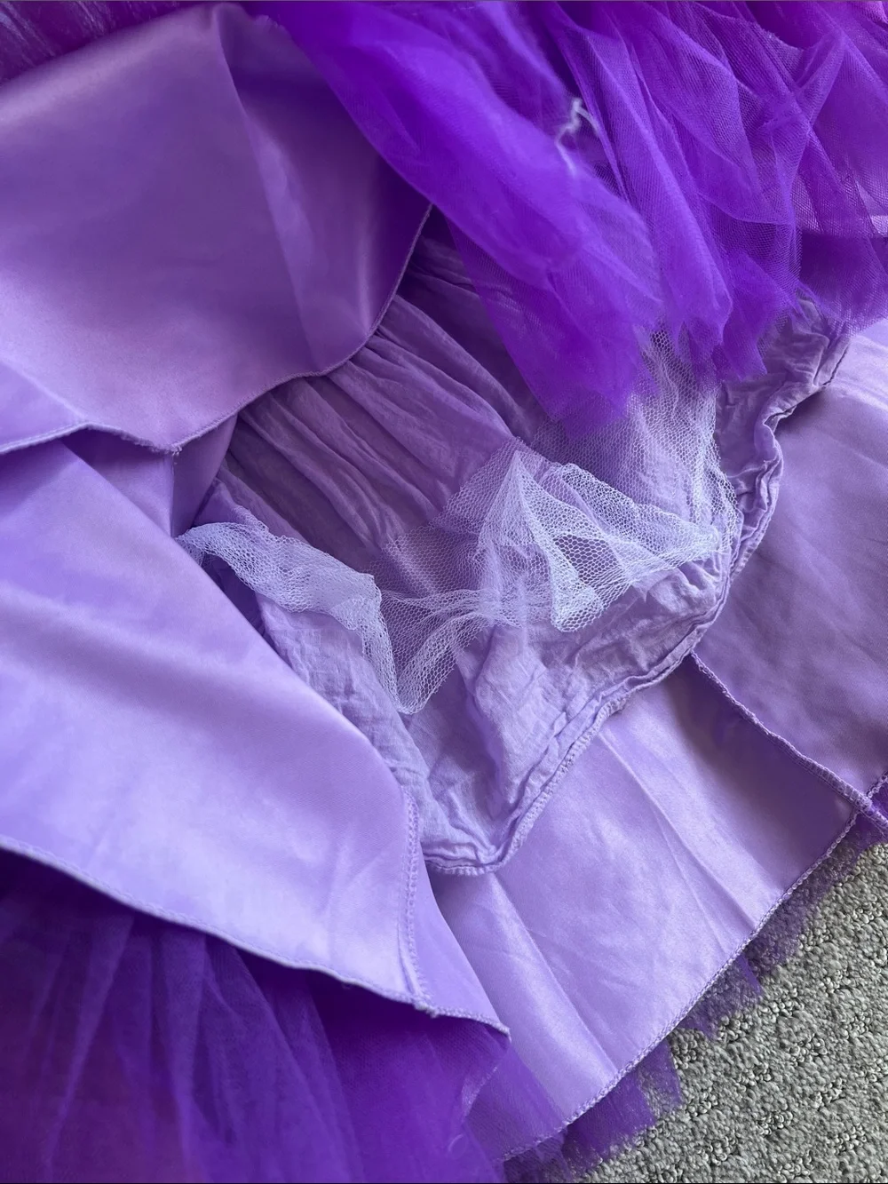 Lavender & Purple Tulle Tiered Dress with Bow size 5/6 (120)